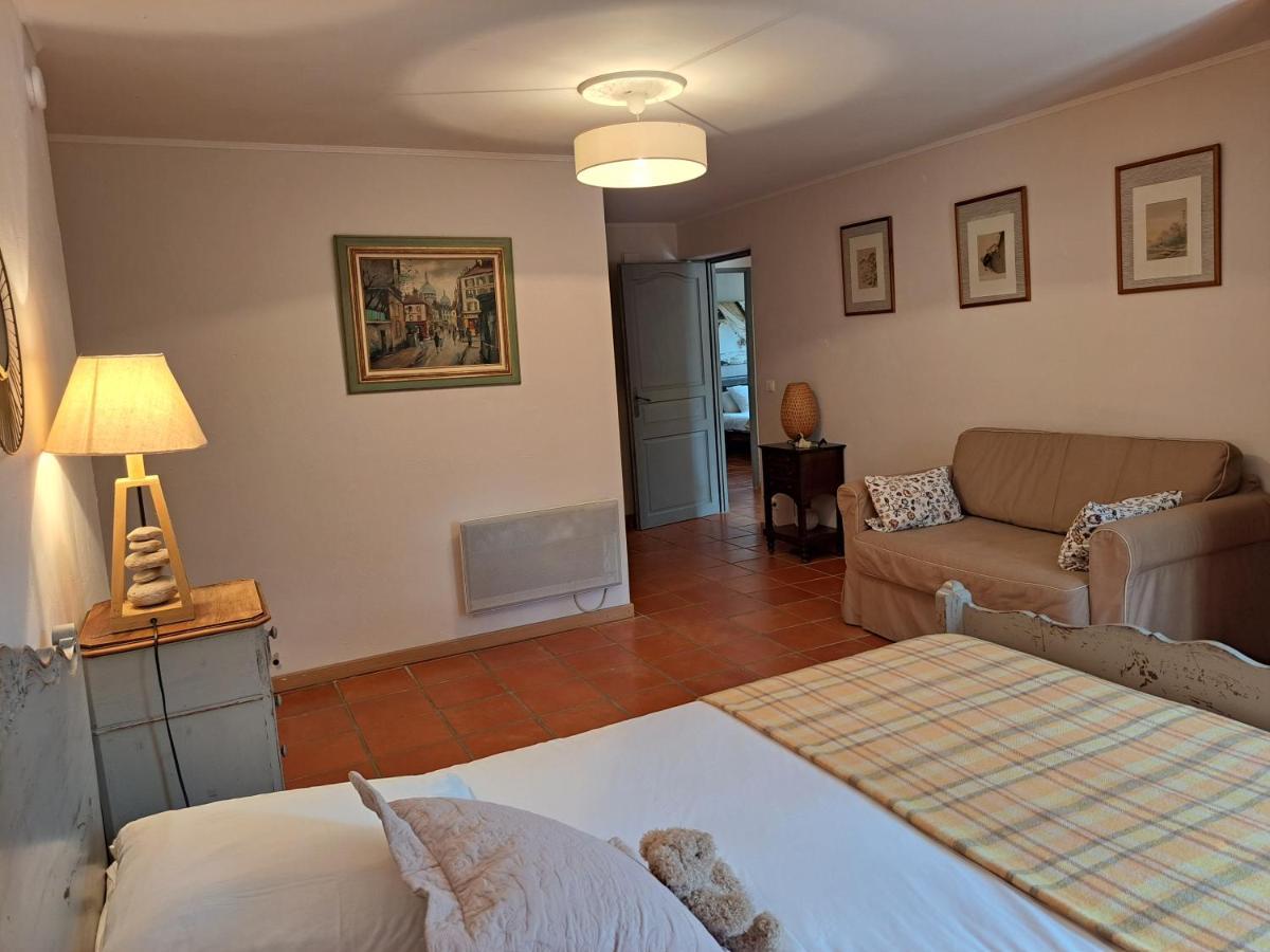 Rez De Jardin Villa Presqu'Ile De Giens Hyeres Exterior photo