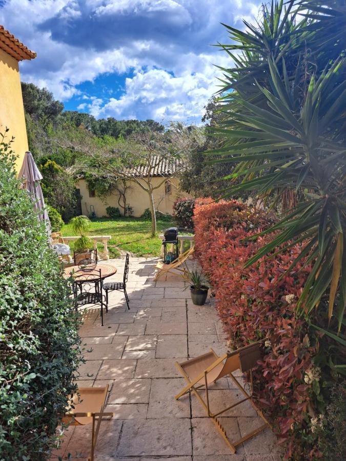 Rez De Jardin Villa Presqu'Ile De Giens Hyeres Exterior photo